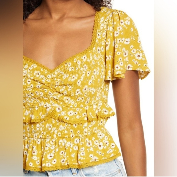 Astr Tops - Astr The Label Mustard Daisy Floral Ruffle Blouse